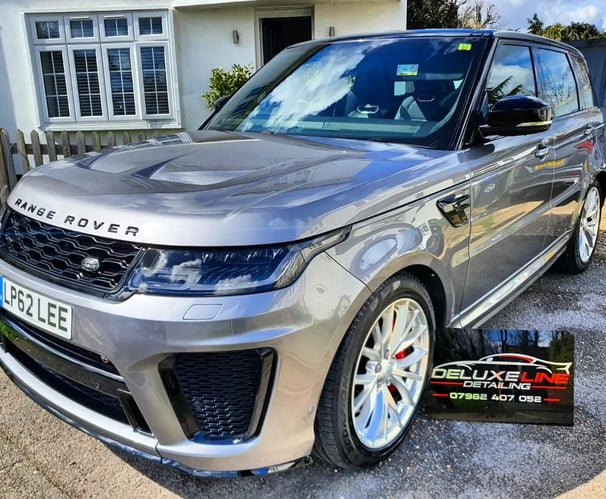 Mobile car detailing service